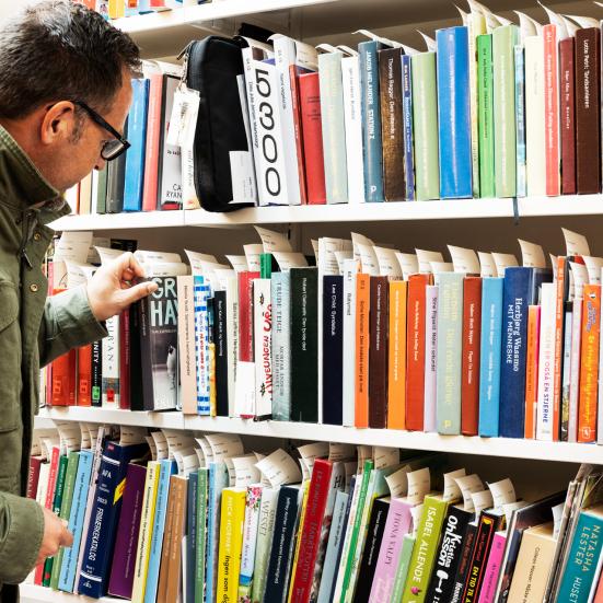 Reserveringer på Køge Bibliotek. Foto: Trine Sand Skjøldberg